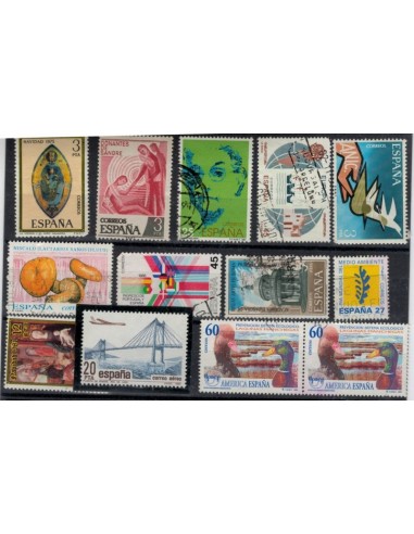 Valores postales de diferentes series del período Juan Carlos I