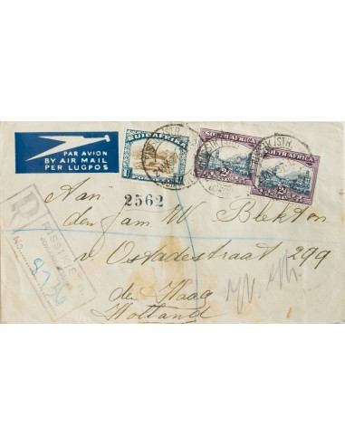 Africa del Sur. Sobre Yv 40(2), 53. 1937. 2 p violeta y gris, dos sellos y 1 sh azul verde y castaño. Certificado de JOHANESBU