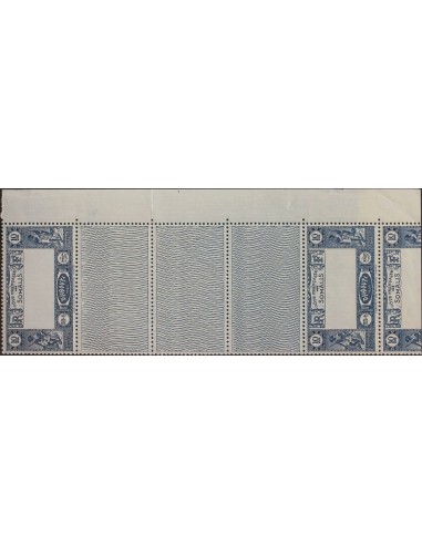 Costa de Somalia. **Yv 168a(2). 1938. 10 f azul, pareja con interpanel triple (y parte de otro sello). CENTRO OMITIDO. MAGNIFI