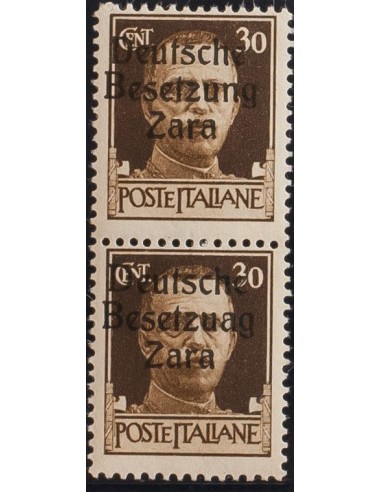 Zara. **Yv 1(2). 1943. 30 cts castaño sepia, pareja. Un sello presenta la variedad BESETZUAG. MAGNIFICA Y RARA. (Sassone 1, 1a