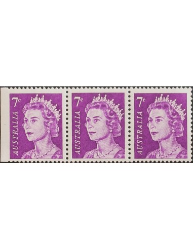 Australia. **Yv 449(3). 1971. 7 cts lila, tira de tres. Un sello variedad SIN DENTAR EL MARGEN IZQUIERDO. MAGNIFICA Y RARA. (S