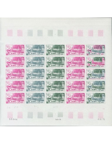 Níger, Aéreo. **Yv 195(25). 1972. 150 f multicolor, hoja completa de veinticinco sellos. ENSAYOS DE COLOR y SIN DENTAR, en dif