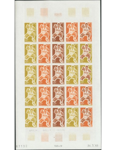 Polinesia. **Yv 69(25). 1969. 22 f multicolor, hoja completa de veinticinco sellos. ENSAYOS DE COLOR y SIN DENTAR, en diferent
