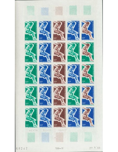Polinesia. **Yv 67(25). 1969. 17 f multicolor, hoja completa de veinticinco sellos. ENSAYOS DE COLOR y SIN DENTAR, en diferent