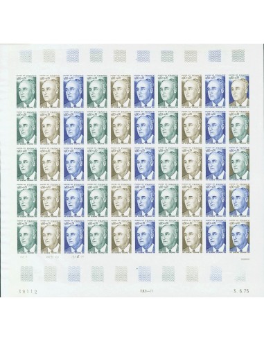 Francia. **Yv 1827(50). 1974. 80 cts + 20 cts multicolor, hoja completa de cincuenta sellos. ENSAYOS DE COLOR y SIN DENTAR, en