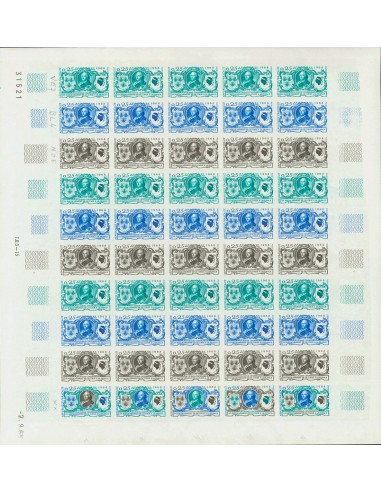 Francia. **Yv 1572(50). 1968. 25 cts multicolor, hoja completa de cincuenta sellos. ENSAYOS DE COLOR y SIN DENTAR, en diferent