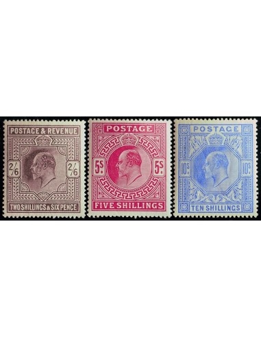 Gran Bretaña. *Yv 118/20. 1902. 2/6 s violeta, 5 s rojo carmín y 10 s azul. Muy bien centrados. MAGNIFICOS. (SG262, 263, 265)